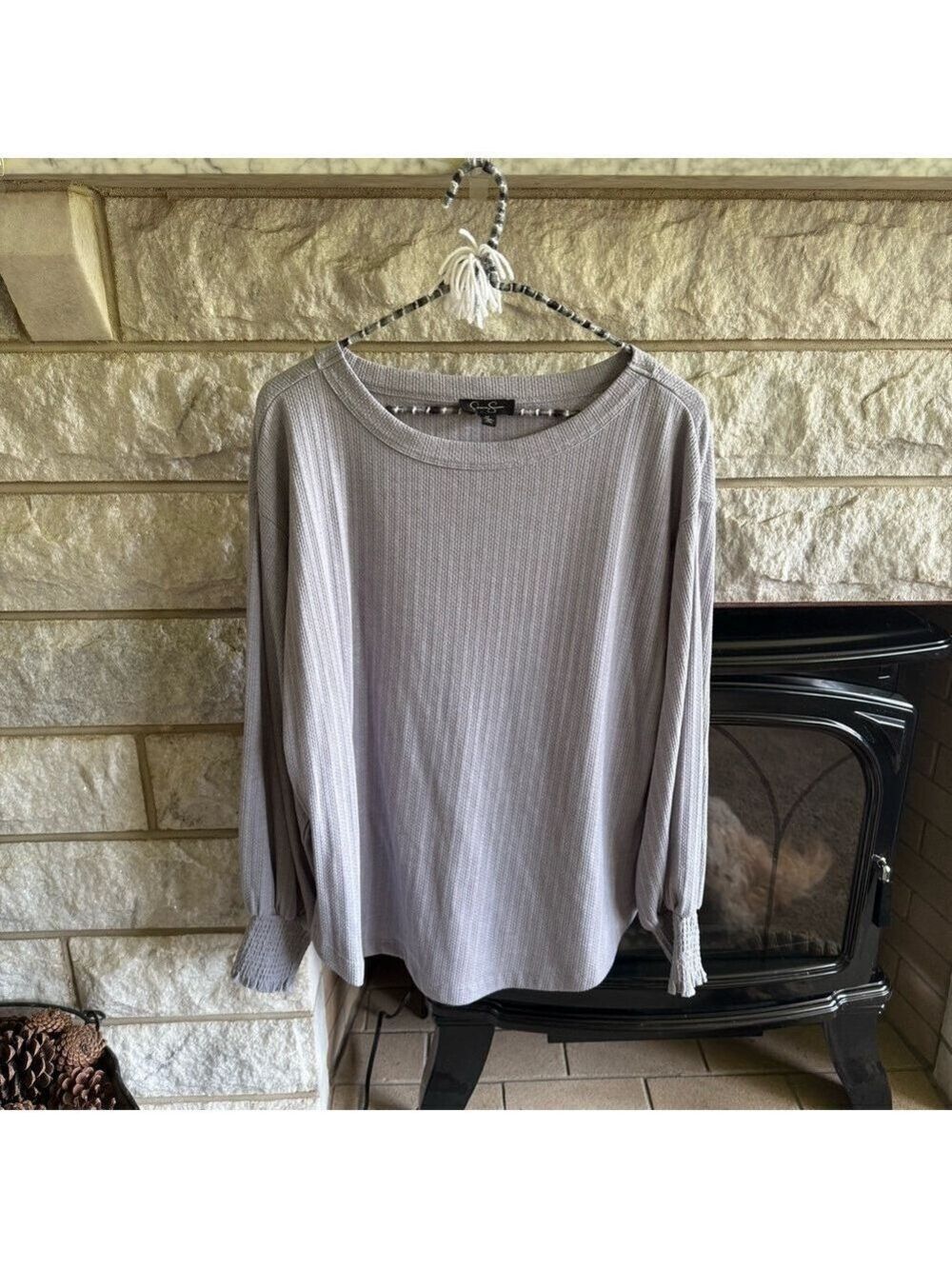 *5 for $45* Jessica Simpson Gray Ribbed Top, Medium, Ruched Sleeve